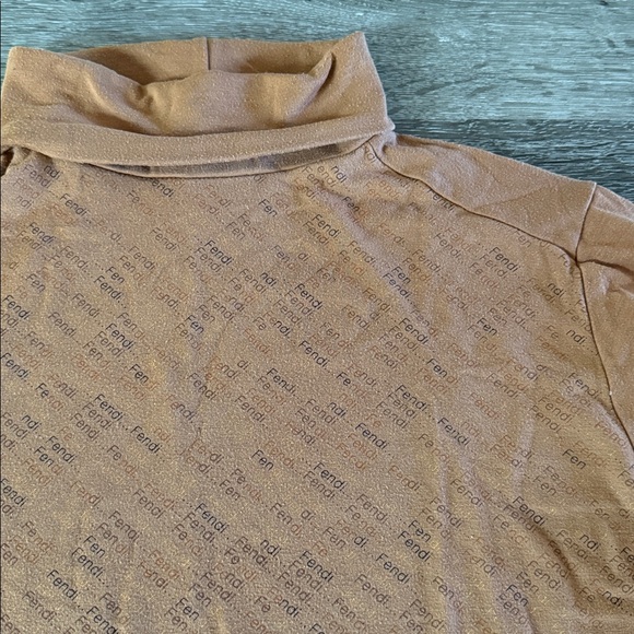 Vtg FENDI Turtleneck Sweater, size M/L - Picture 3 of 7